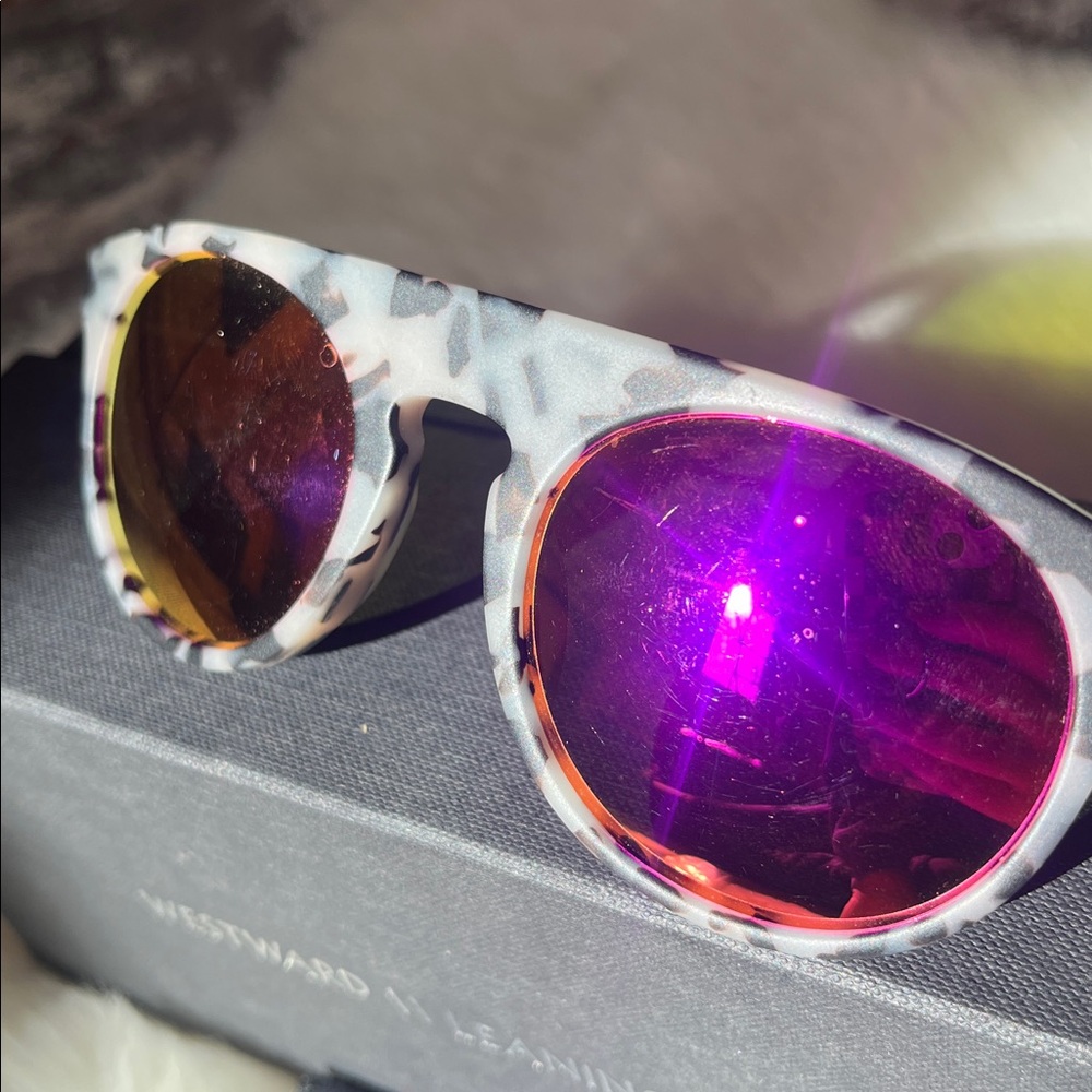 NEW Westward Leaning RARE SNOW LEOPARD ONYX